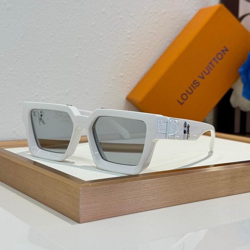 Louis Vuitton Sunglasses ID:20260319-226